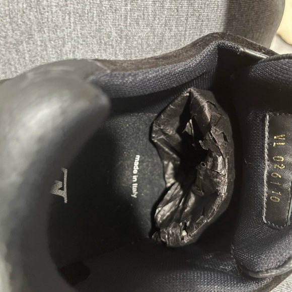 LV trainer sneakers size Men’s 12 / 45 - Picture 6 of 6